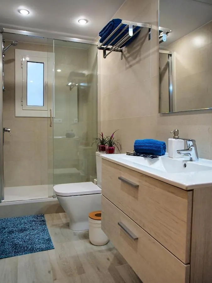 Apartment Picnic Sants Барселона 0*,  Испания